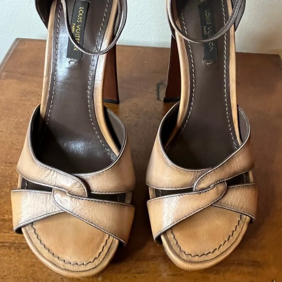 Louis Vuitton Distressed Tan Leather Ankle Strap Platforms Size 36 (US 5.5) - Picture 9 of 14